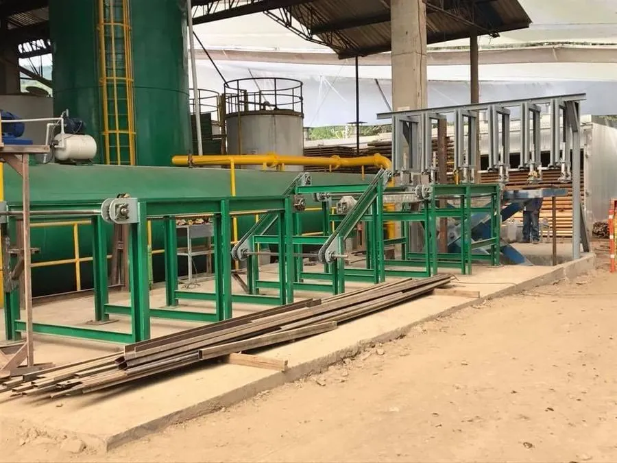 Estructura y transportador instalados