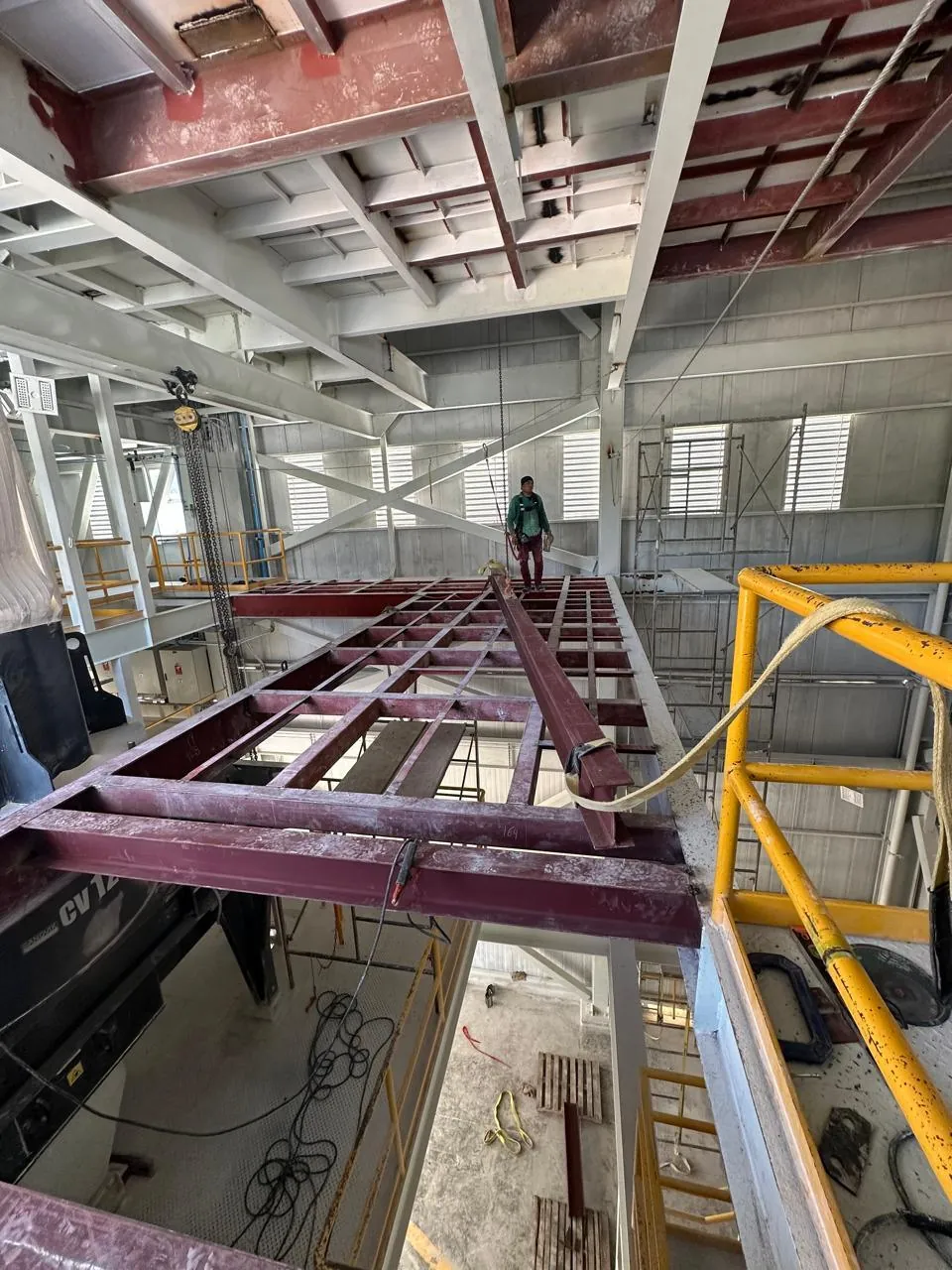 Montaje de estructura metálica en altura